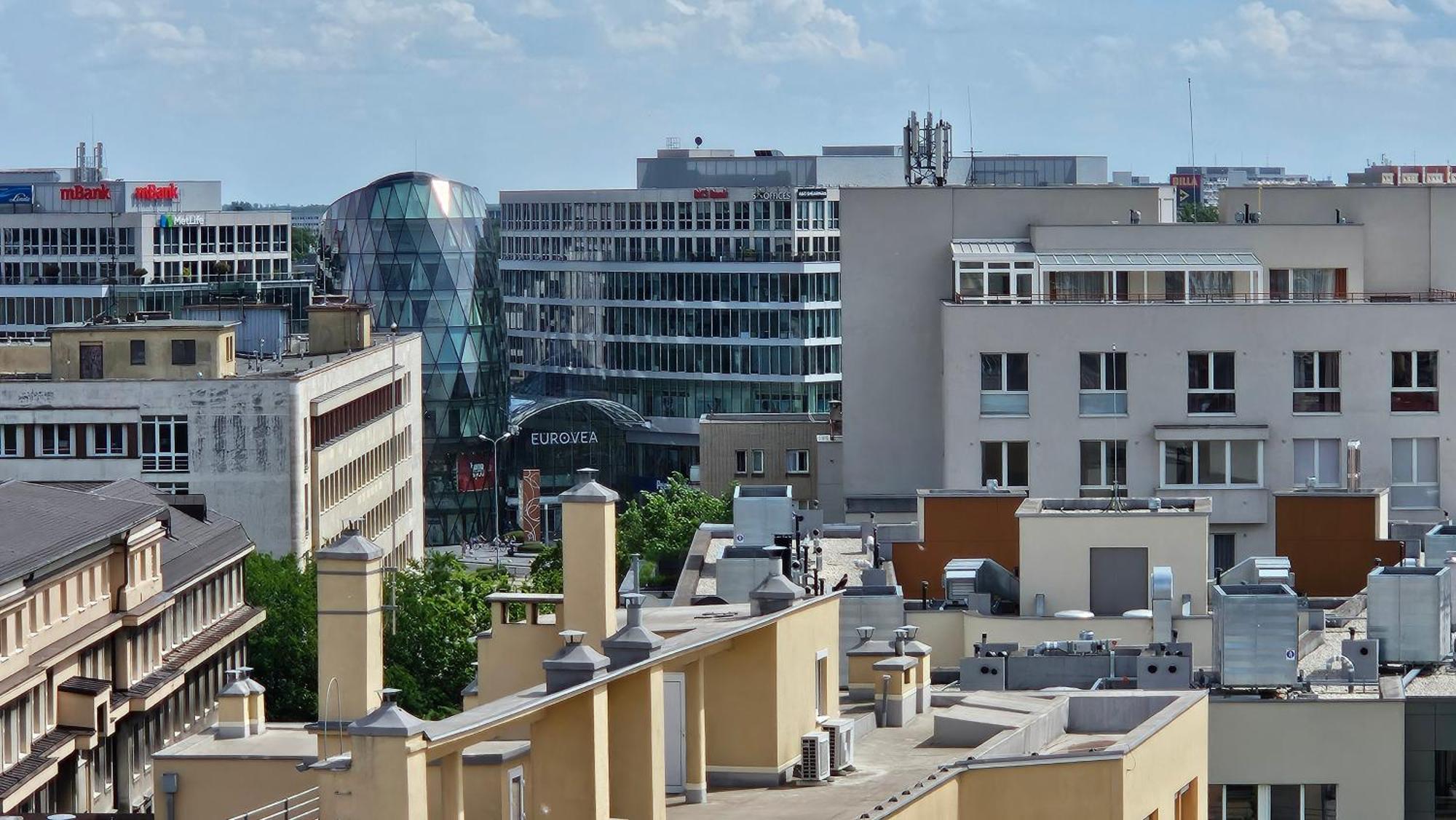 Panorama View Design Apt In Old Town - Free Parking Bratislava Exterior photo